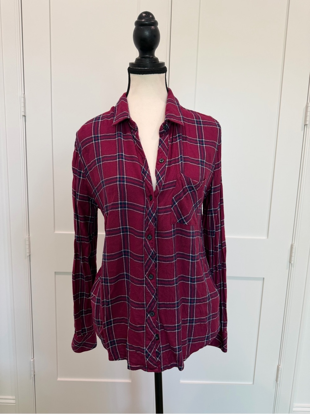 ❤️ Rails Hunter Maroon Plaid Button Down Shirt Medium ❤️ Soft Rayon